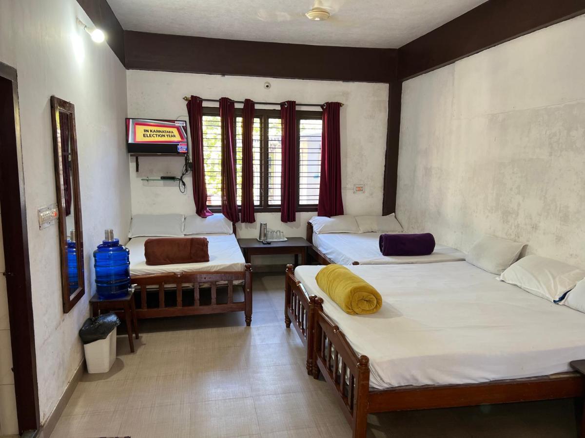 Hotel caveri inn Madikeri Eksteriør bilde